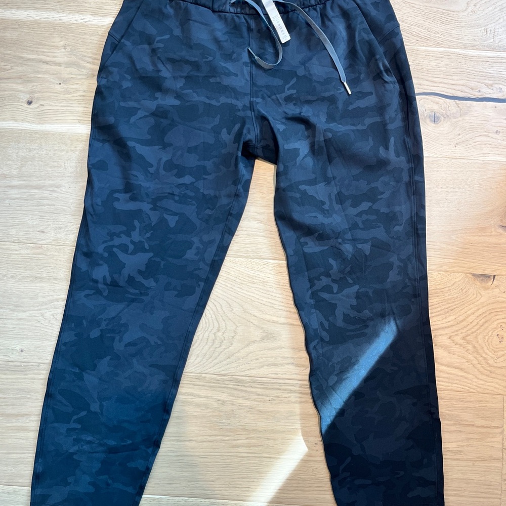 lululemon On The Fly Pant (Camo)